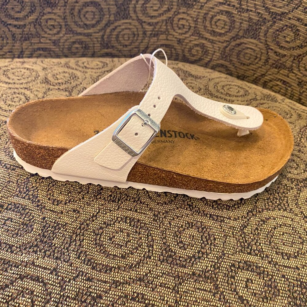 Birkenstock - Gizeh Leather White (NEW W/ TAGS)